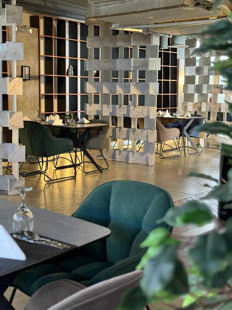 Swiss In Park Tabuk Hotel Екстериор снимка